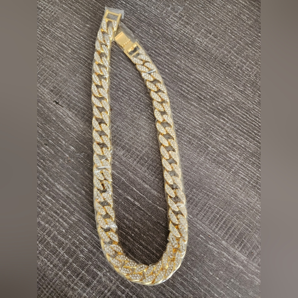 Gold Chain 32"